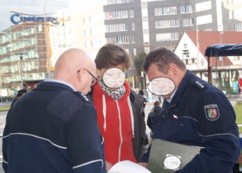 Strafanzeige-gegen-Todesschützen-Polizisten-stellen