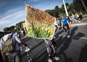 Cannabis-und-Jugendschutz