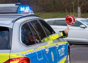 Empfehlenswertes-Verhalten-bei-polizeilichen-Verkehrskontrollen
