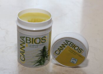 Cannabios-Pflegecreme-mit-Salizylsäure