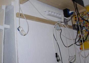 Im-Wohnzimmer-soll-der-Growbereich-immer-durch-die-Kammer-abgetrennt-werden-10055