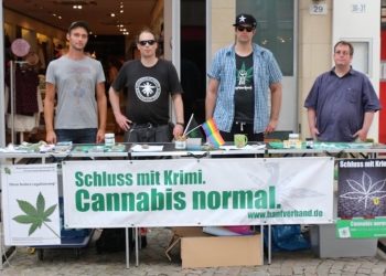 Wie organisiere ich einen Infostand?