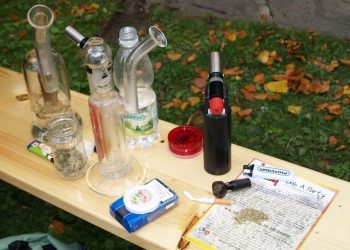 Drogenfaschisten verbieten die Drogen der anderen