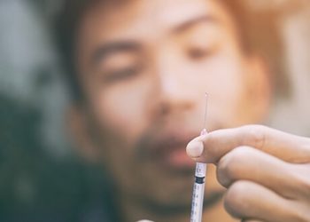 Von wegen Einstiegsdroge: Aufhören dank Cannabis?