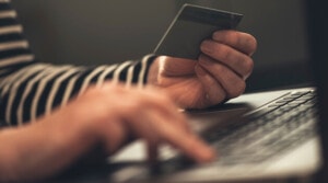 Compra Online de Cannabis e Derivados – Riscos da Encomenda pela Internet