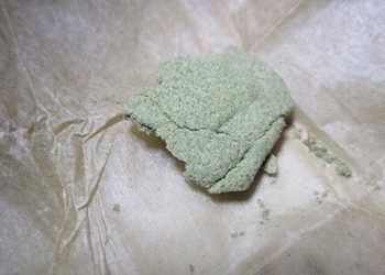 Wie stelle ich selbst CBD Hasch her?