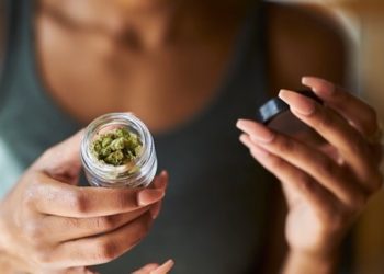 Frauen in den USA nutzen Cannabis gegen Menstruationsbeschwerden