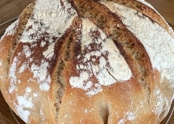 Einfaches Bio Hanfbrot mit Hanfsamen