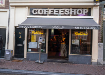 Amsterdam-–-Kommt-das-Touristenverbot-in-Coffeeshops