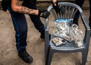 Steuert-Frankreich-auf-eine-Legalisierung-von-Cannabis-zu