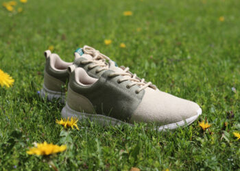 8000Kicks-Hanf-Sneakers