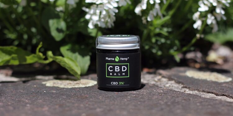 PharmaHemp-CBD-Balm-mit-Hanföl