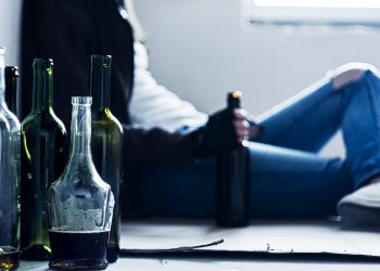 Alkohol und Cannabis – Drogenbeauftragter fordert neue Debatte