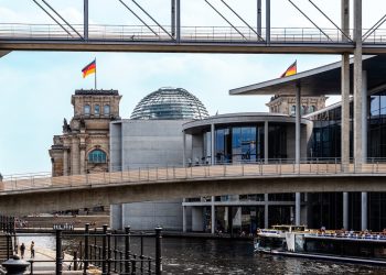 Cannabis in Berlin: Falsche Zahlen für die AfD