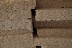 Kohlenstoffspeicherung - Hanf und Holzrohstoffe für Baumaterialien