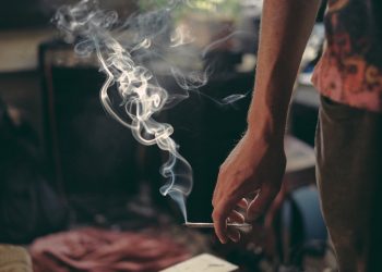 Studie: Tabak wird schädlicher eingeschätzt als Cannabis