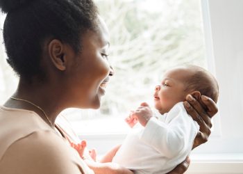 Kindesentzug wegen Cannabiskonsum – 75.000 $ Entschädigung für New Yorkerin