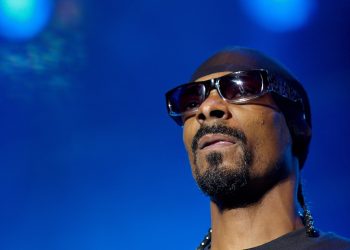 Snoop Dogg animiert zum Kiffen auf Konzert