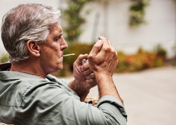 Wie geht Cannabis Aufklärung für ältere Menschen?