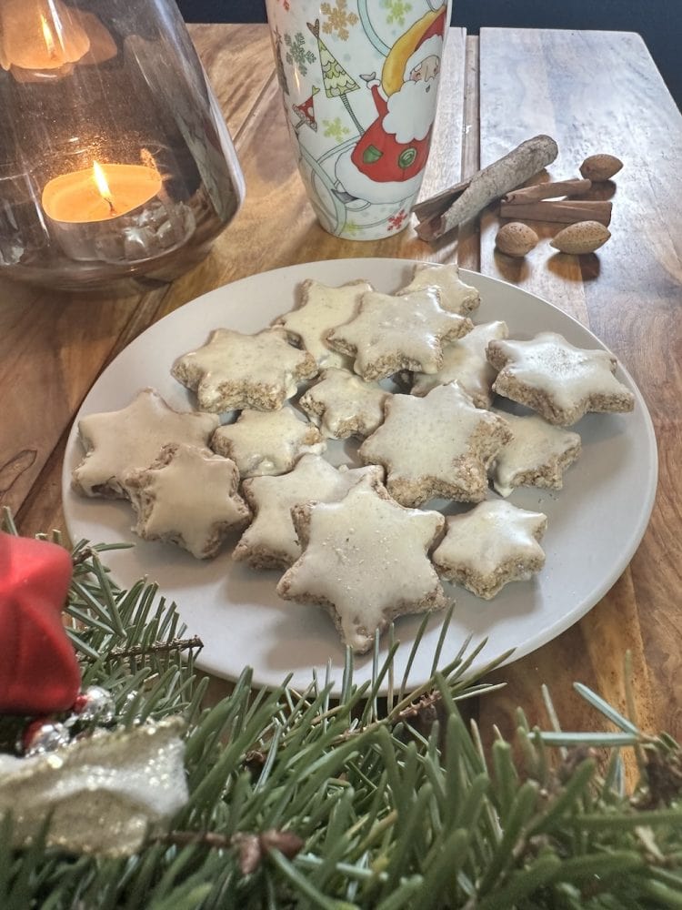 Zimtsterne mit proteinreichen Hanfnüssen - Koch Rezepte mit Hanf - Hanf ...