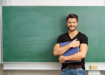 Bayern startet neuen Cannabis Präventionskurs für Lehrer