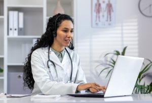 Cannabis e Telemedicina: Dr. Zoom – Fino a Dove Può Spingersi la Sanità Digitale?