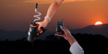 PLENTY und CRAFTY+ von Storz & Bickel im Sonnenuntergang
