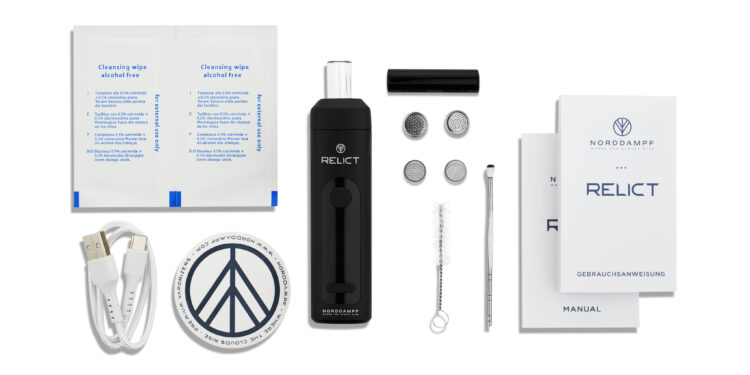 NORDDAMPF RELICT: Lieferumfang mit Gerät, Mundstückkappe, Sieben, Reinigungsbürste, Werkzeug, USB-C-Kabel und Anleitung
