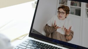 Wem gehört das Rezept? Warum die freie Apothekenwahl bei Cannabis-Telemedizin zum Unterscheidungsmerkmal wird